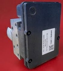 Cụm điều khiển phanh ABS Mercedes-Benz C230	 đời 2004–2005 Hàng tháo xe zin mới 90% đặt mỹ 18 ngày. Mã A 034 545 77 32 / A0345457732