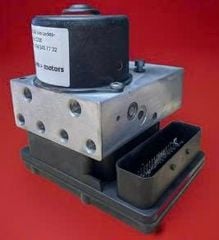 Cụm điều khiển phanh ABS Mercedes-Benz C230	 đời 2004–2005 Hàng tháo xe zin mới 90% đặt mỹ 18 ngày. Mã A 034 545 77 32 / A0345457732