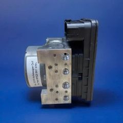 Cụm điều khiển phanh ABS Volkswagen Golf đời 2015  Hàng tháo xe zin mới 90% đặt mỹ 18 ngày. Mã 5Q0 907 379 L / 5Q0907379L