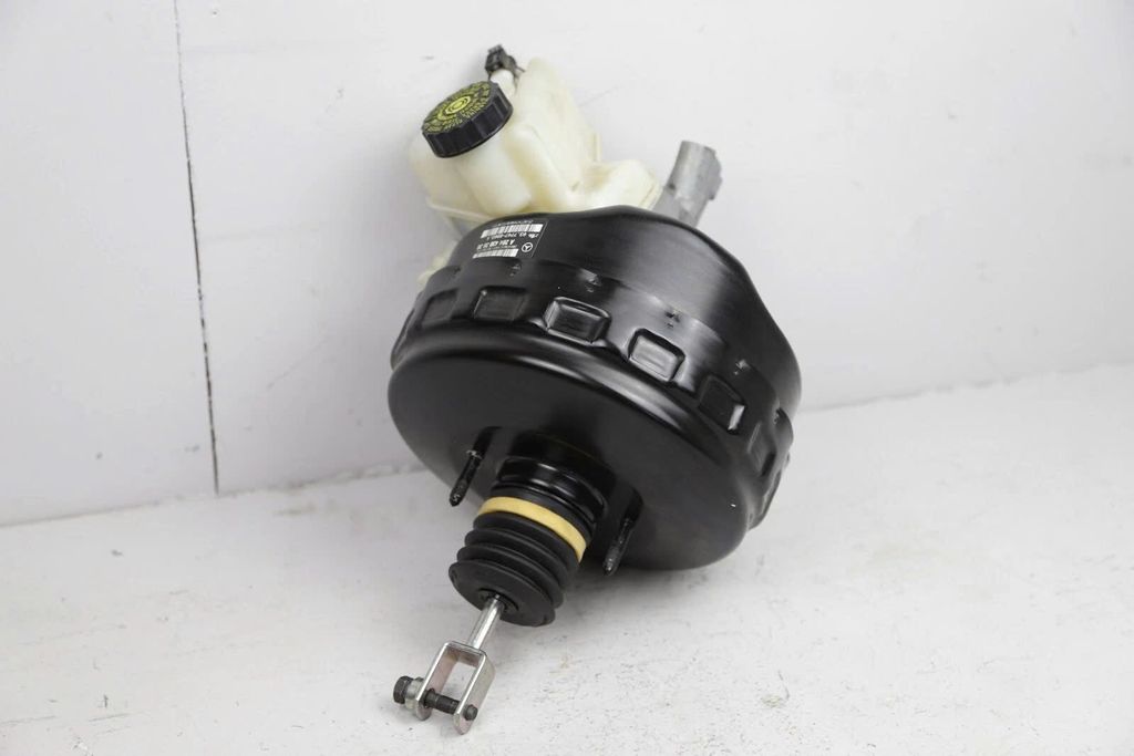 Cụm Trợ Lực Phanh  Mercedes-Benz W204 C300, C350, E350 đời 2008–2014 Hàng tháo xe zin mới 90% đặt mỹ 18 ngày. Mã 2044303630 / A2044303630 / A 204 430 36 30
