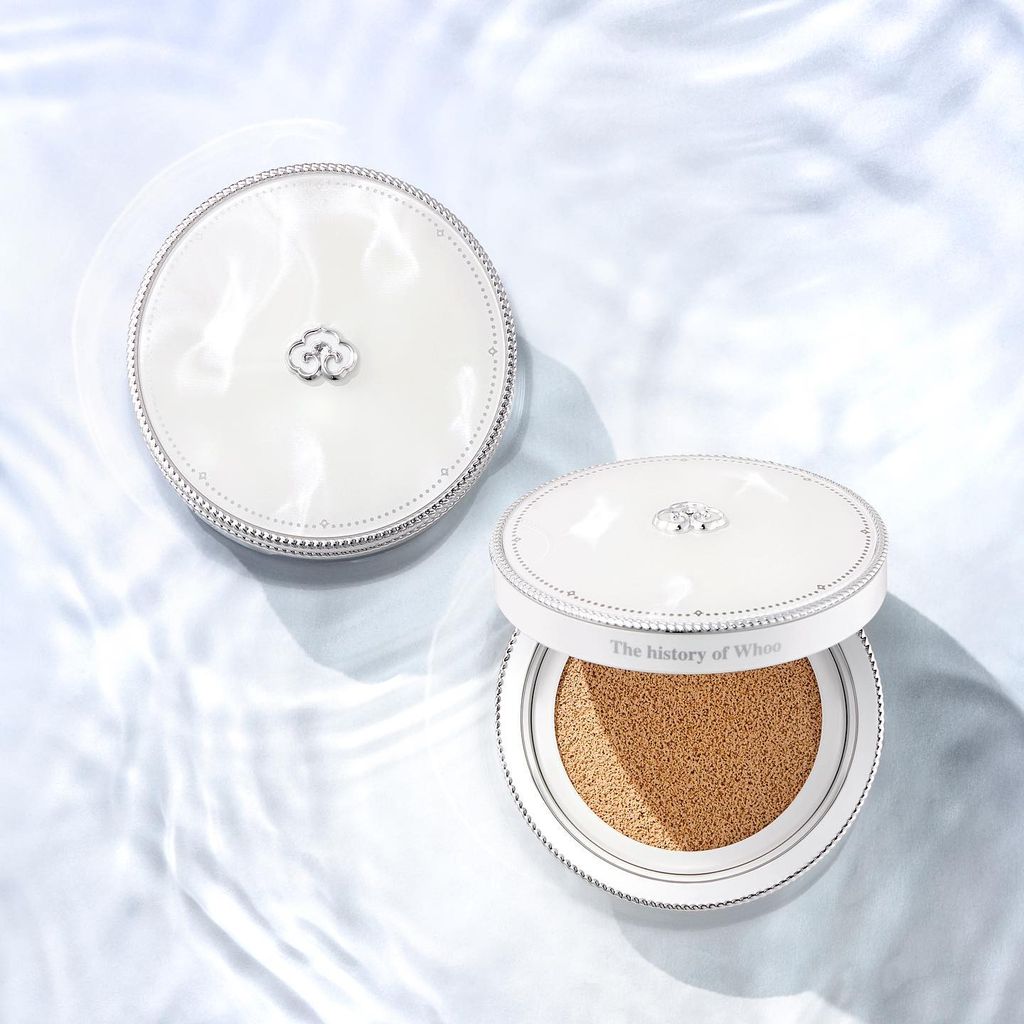 Bộ Cushion Trang Điểm Dưỡng Trắng Whoo Gongjinhyang Seol Radiant White Moisture Cushion Foundation #21 Special Set