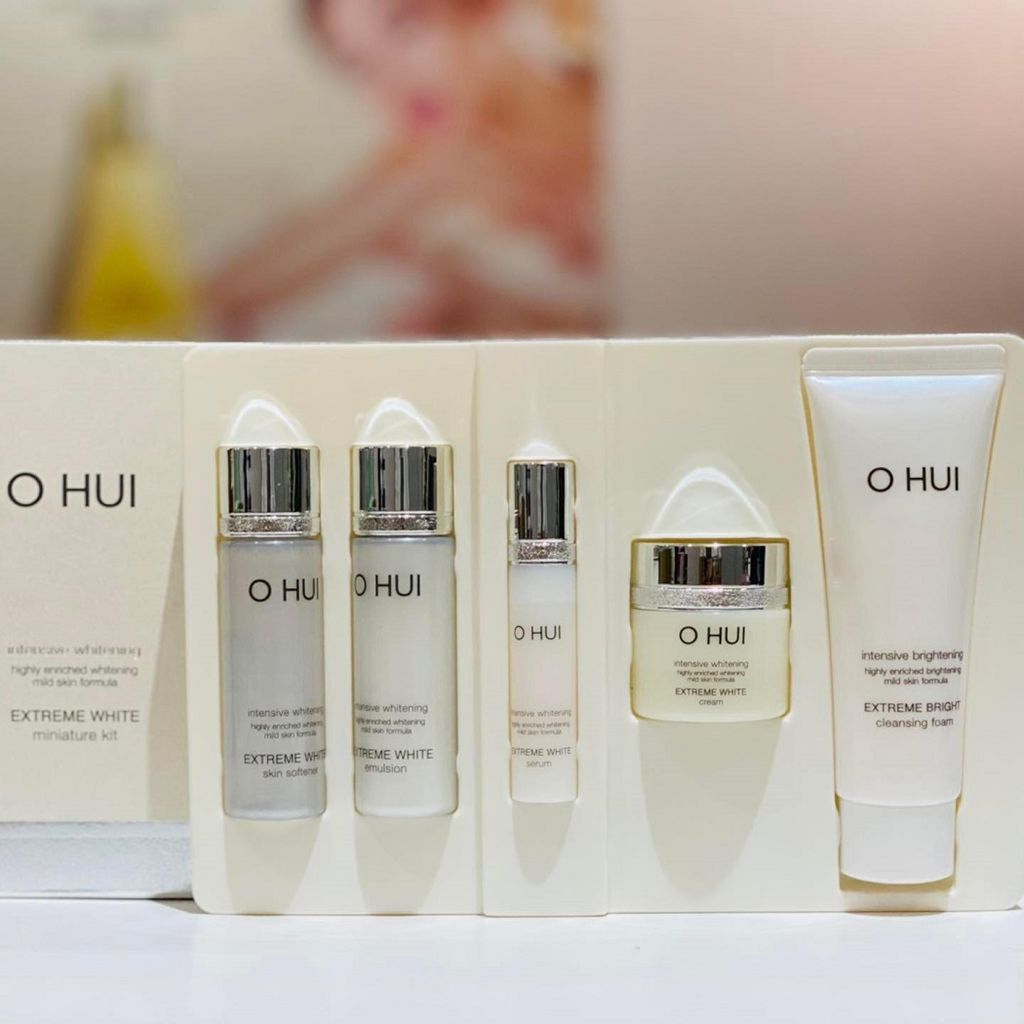 Bộ Dưỡng Trắng Da OHUI Extreme White 5 PSC Gift Set