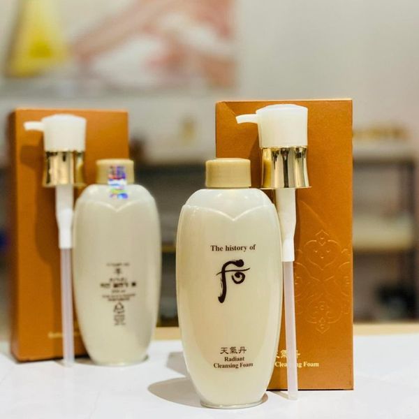 Sữa Rửa Mặt Trẻ Hóa Và Làm Sáng Da Whoo Cheongidan Radiant Cleansing Foam 200ml