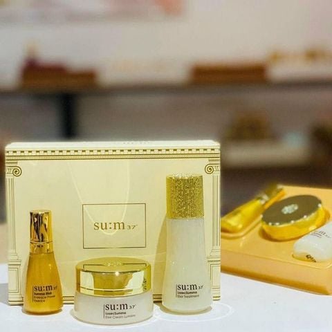 Bộ Dưỡng Trắng Da Cải Thiện Tình Trạng Lão Hóa Sum37 Losecsumma Elixir Special Gift Set