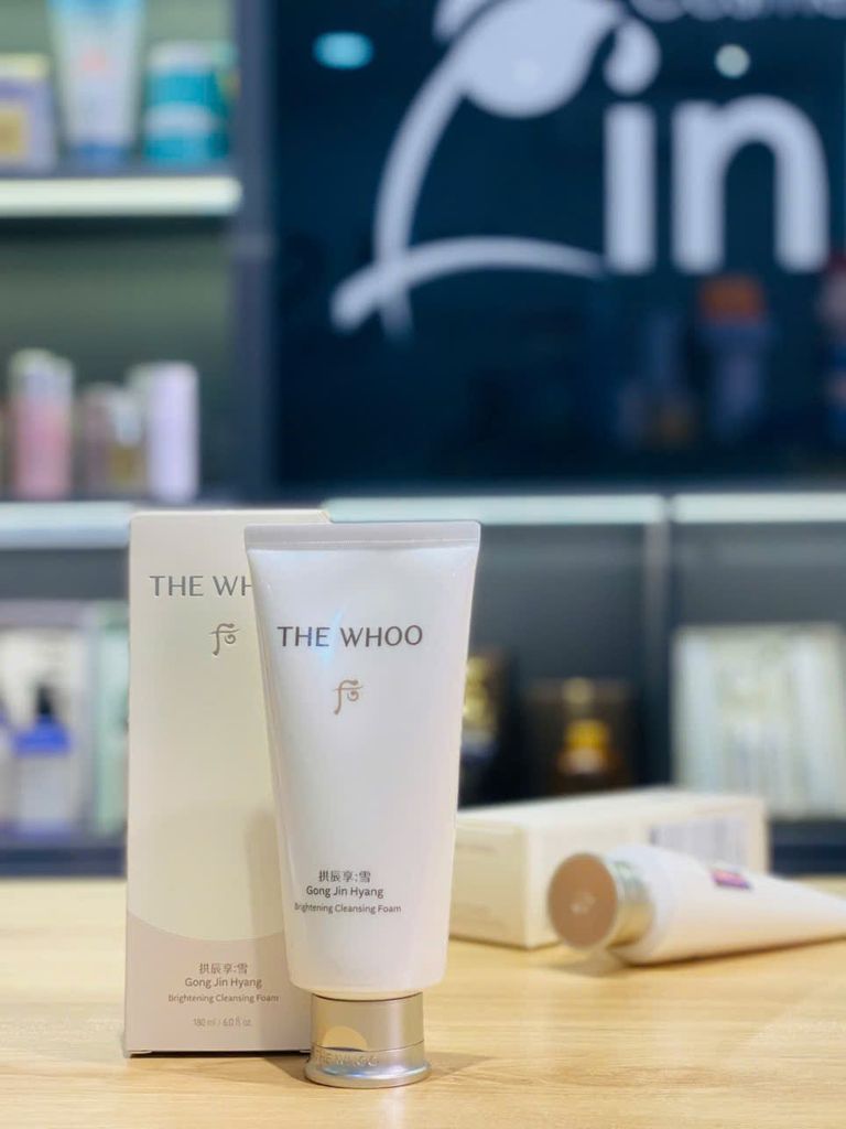 Sữa Rửa Mặt Dưỡng Trắng Whoo Gongjinhyang Seol Brightening Cleansing Foam 180ml
