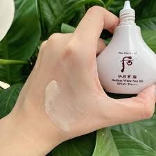 Kem Nền BB Trang Điểm Chống Nắng Whoo Gongjinhyang Seol Radiant White Sun BB SPF45/PA+++ 40ml