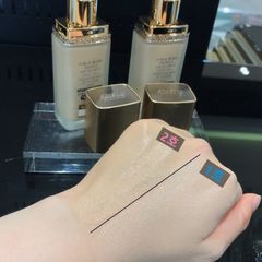 Kem Nền Dưỡng Ẩm Cao Cấp The First Geniture Liquid Foundation SPF20/PA++ 40ml