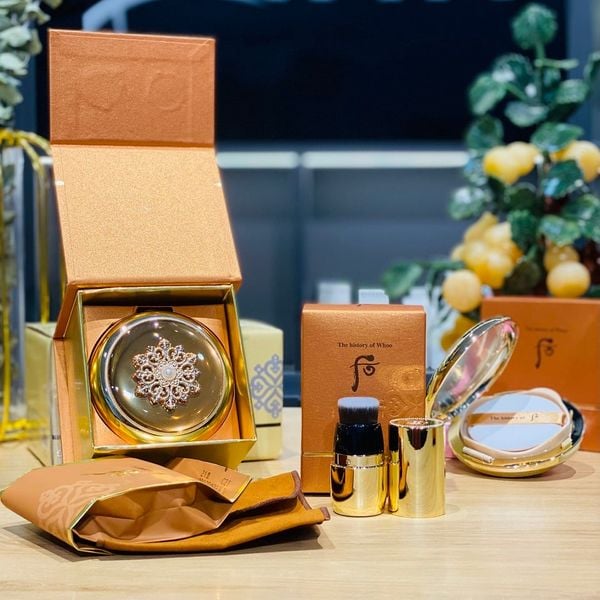 Phấn Nước Tái Sinh Whoo Cheongidan Radiant Essence Cushion Special Set Hàng Cty LG