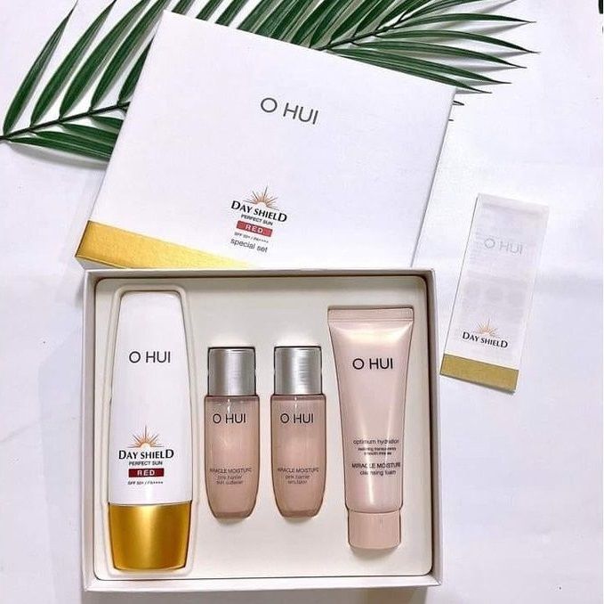 Bộ Kem Chống Nắng Ohui Day Shield Perfect Sun Red SPF50+/PA++++ Special Set