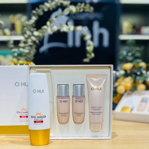 Bộ Kem Chống Nắng Ohui Day Shield Perfect Sun Red SPF50+/PA++++ Special Set