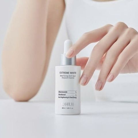 Bộ Tinh Chất Mờ Nám Trắng Da OHUI Extreme White Melatoning Dark Spot Ampoule Essence Special Set Hàng CTY LG VINA