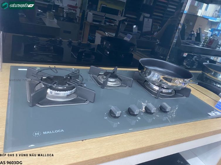 Bếp gas Malloca AS 9603DG (3 vùng nấu)