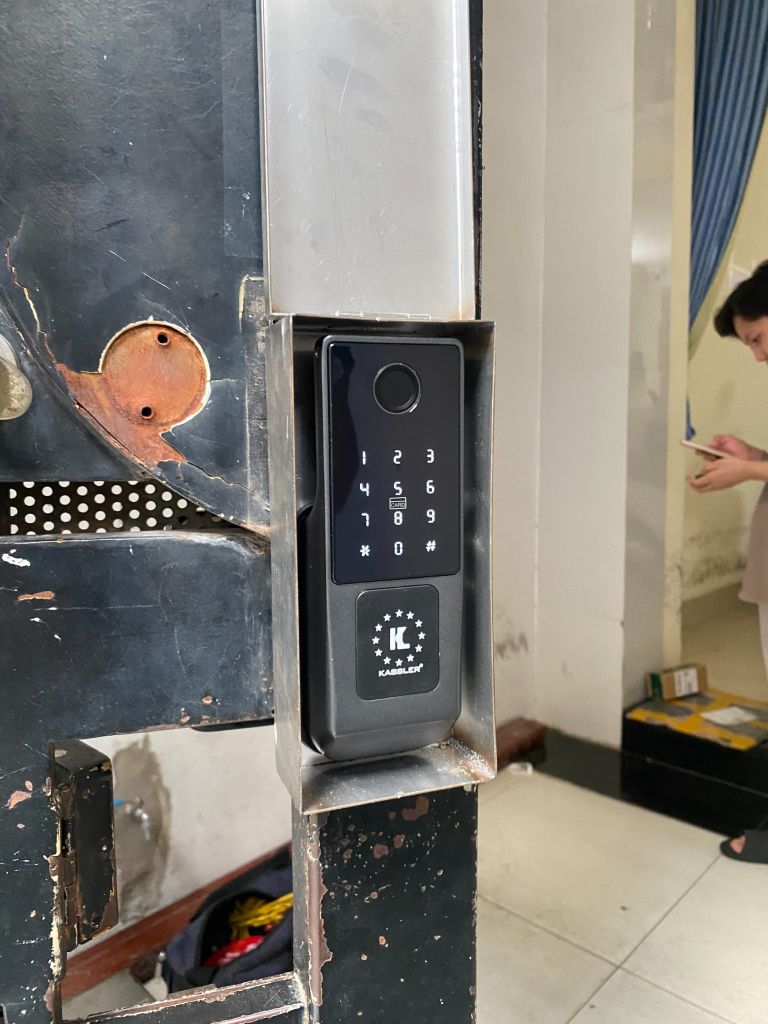 Khóa điện tử cửa cổng Kassler KL - 579I