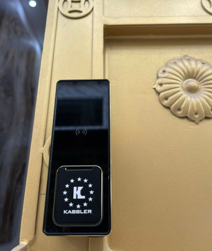 Khóa điện tử cửa cổng Kassler KL - 579CNC Gold Grey