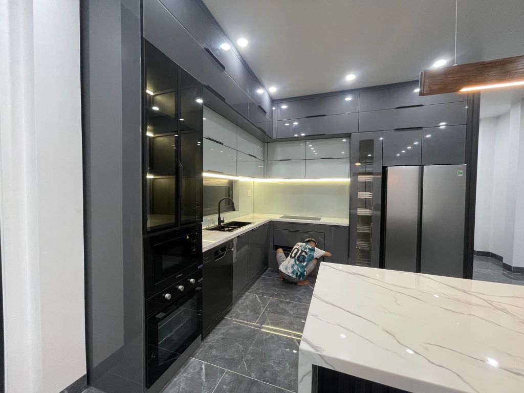 Tủ bếp inox cánh kính Gotze 2615