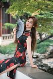  SƯỜN XÁM DÀI HOA ĐỎ 