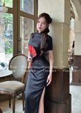  Sườn Xám Lụa Dài 2 Lớp Đen Vân Hoa 