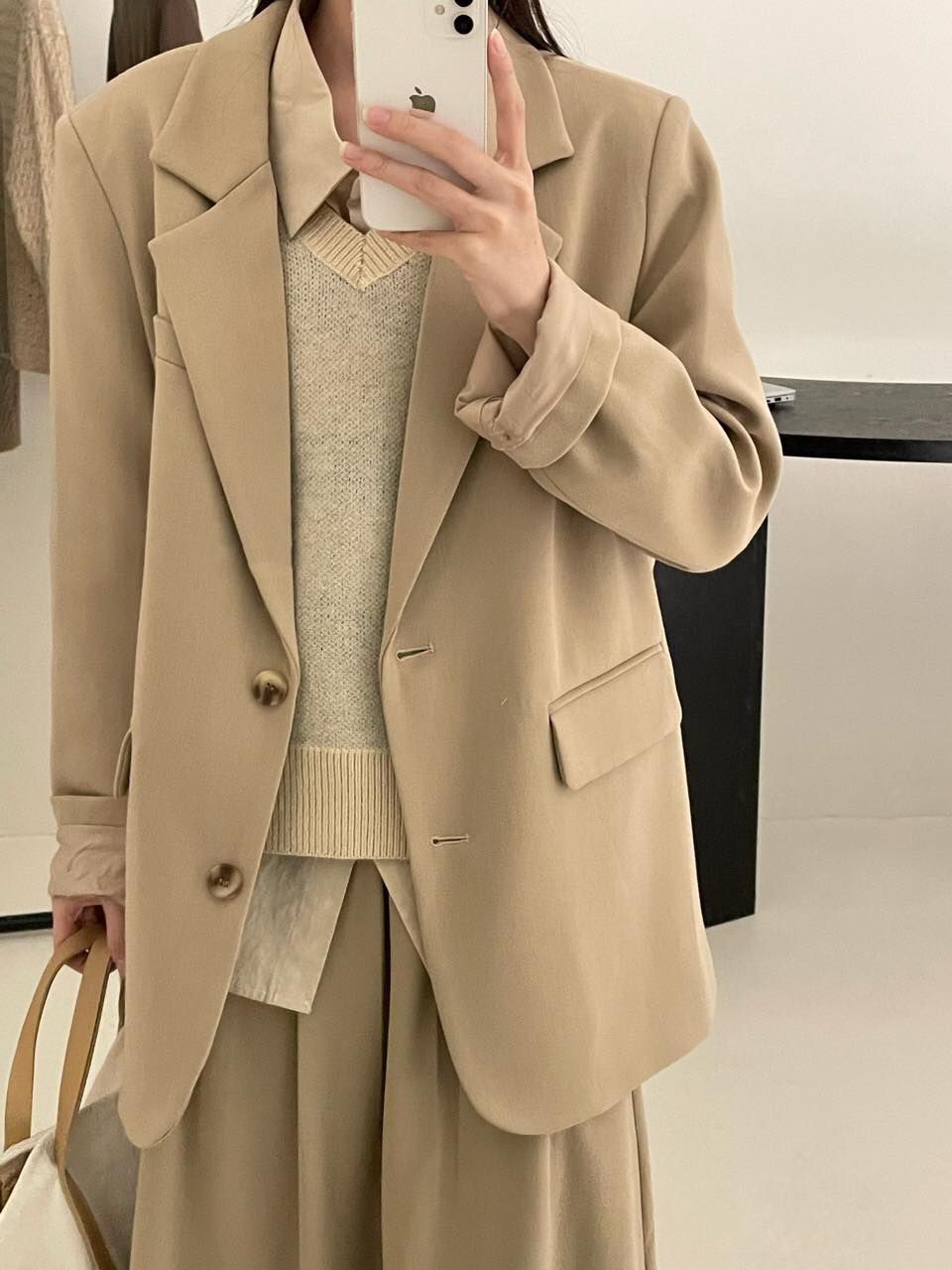 Áo Vest Công Sở Nữ NK Fashion Thiết Kế Dáng Lửng Dài Tay Kèm Cúc Bọc