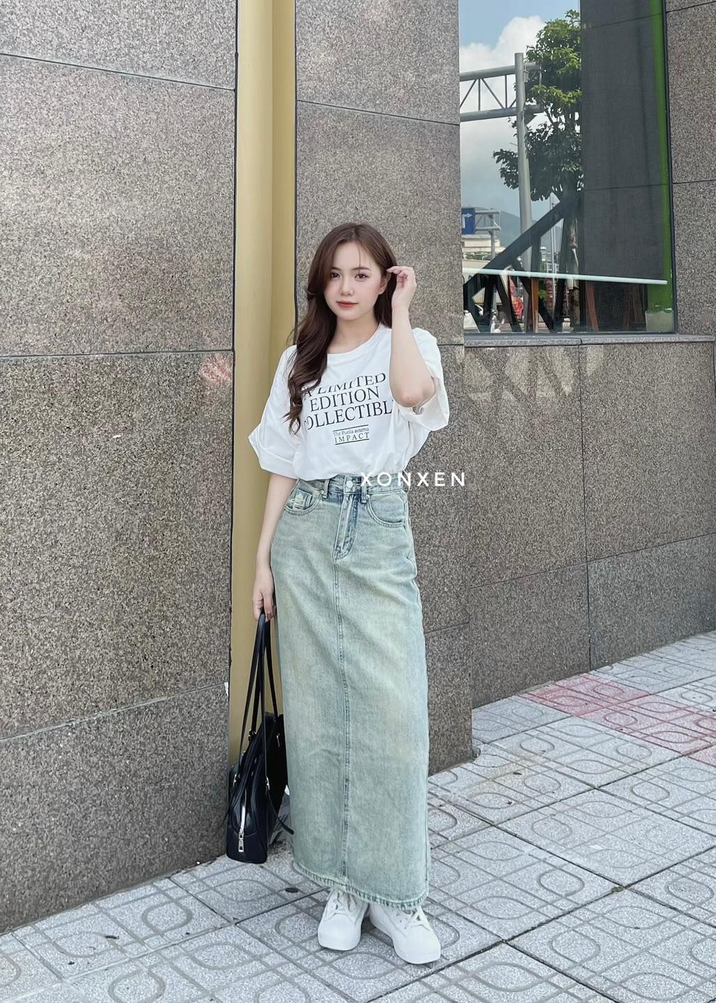 Chân váy jean nữ viền chữ màu xanh nhạt Kho Hàng Sỉ ANN #19 Chân váy jean nữ viền chữ màu xanh nhạt Kho Hàng Sỉ ANN