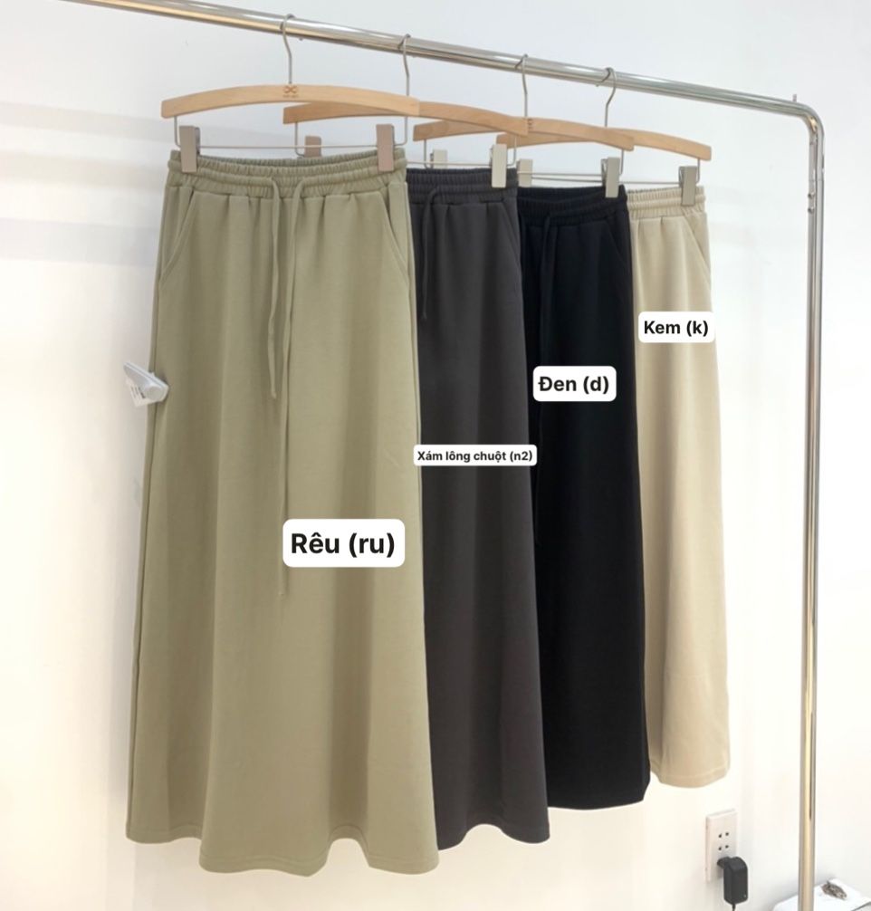 Chân váy đen lật tà Black Flipted Skirt  MAYBI  Thương hiệu thời trang nữ  thiết kế đẹp