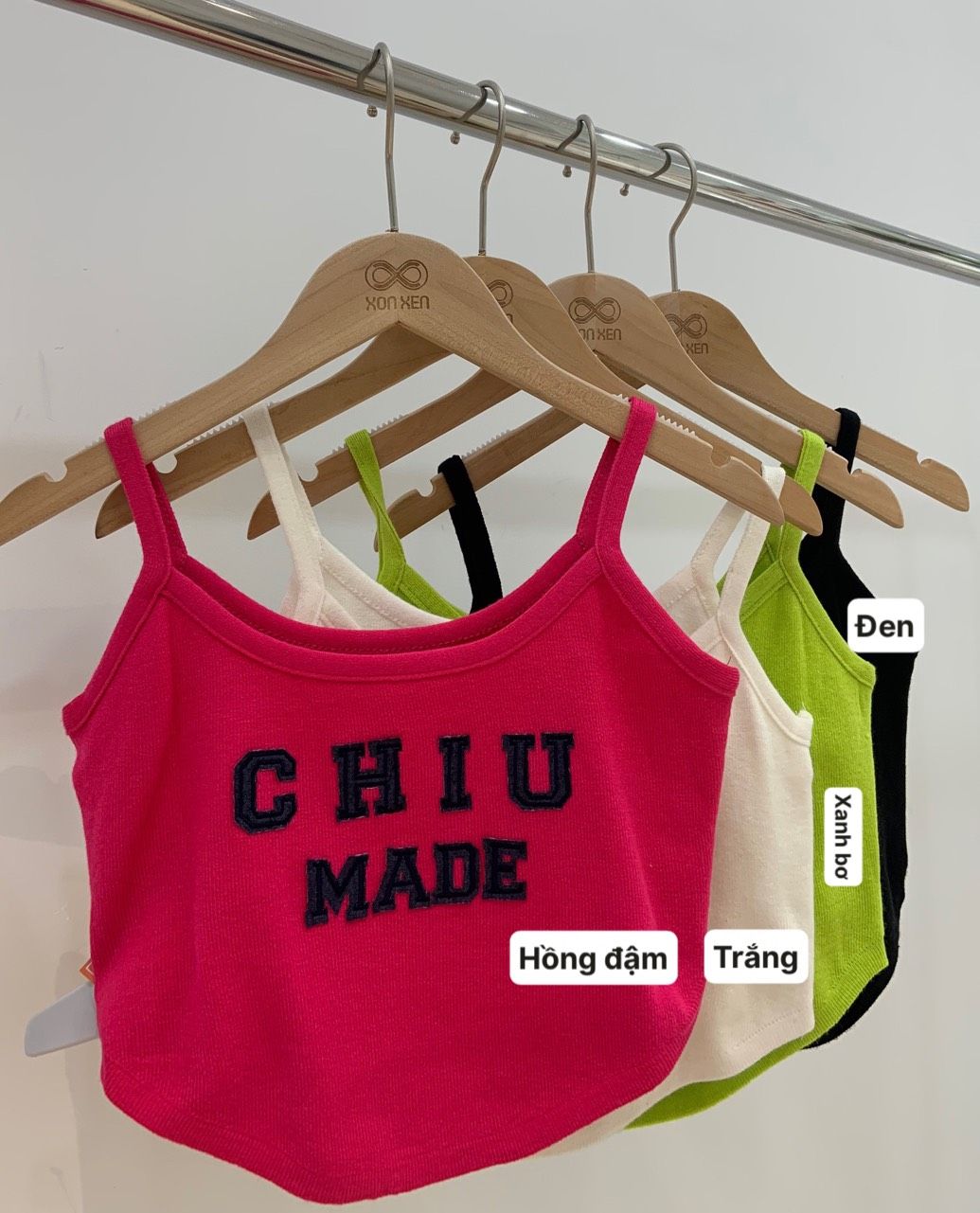  Áo Len QC Crop Hai Dây Chữ CHIU MADE Mã 4106 