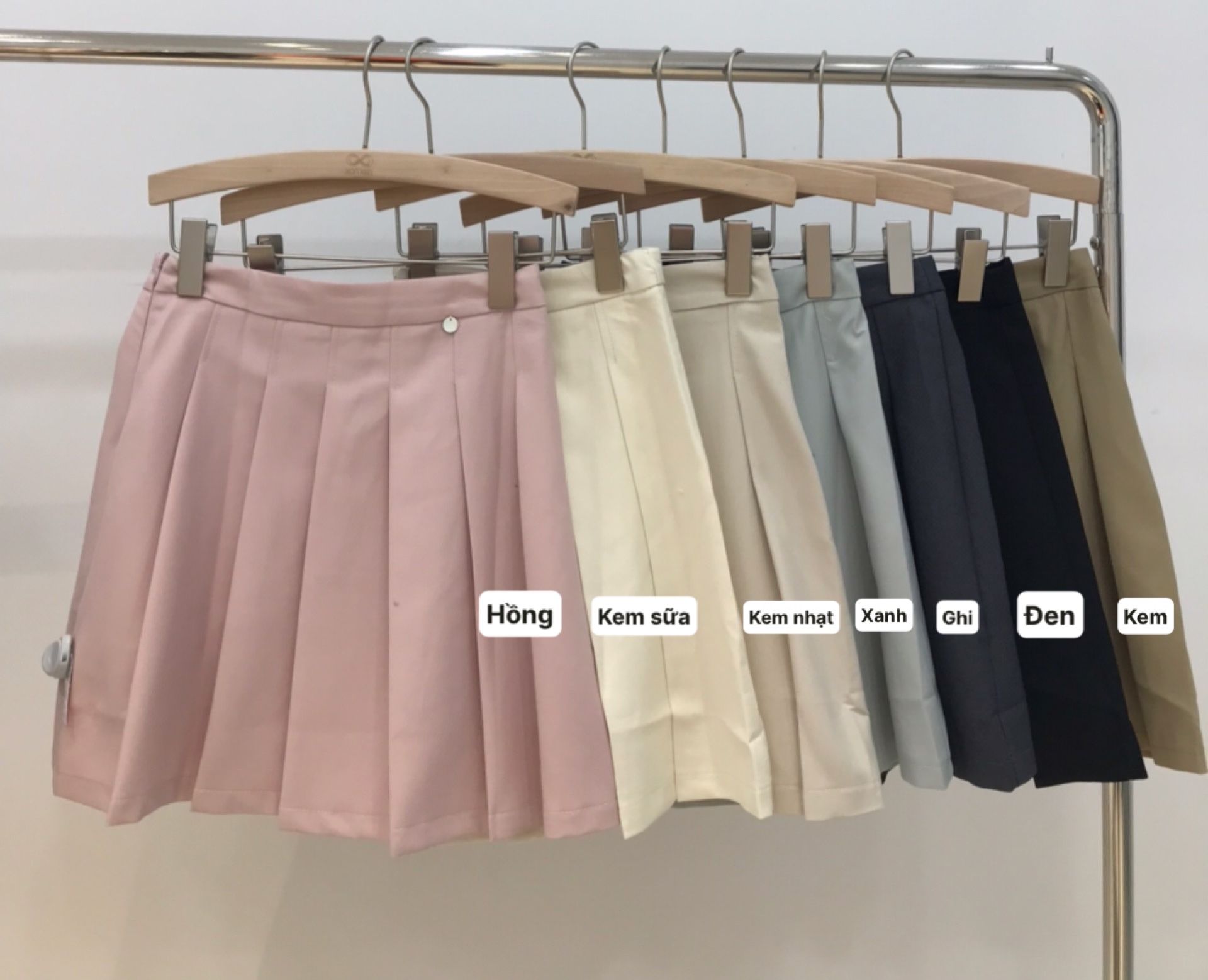 Chân váy vải crêpe  Màu xanh lá nhạtHoa  Ladies  HM VN