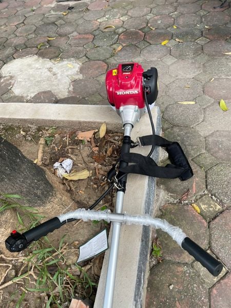 Máy cắt cỏ Honda GX35, Máy cắt cỏ chạy xăng, Máy cắt cỏ xăng Honda