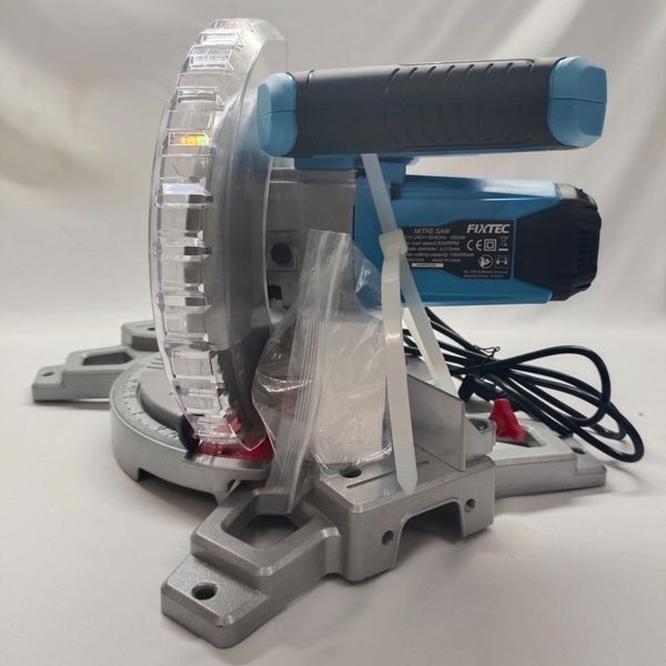 Máy cắt nhôm FIXTEC FMS21002