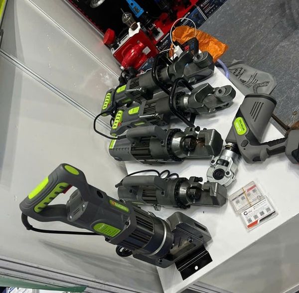 Máy cắt sắt thủy lực LUCIAN  LC-RC20, Máy Cắt Sắt Cây Thuỷ Lực, Máy Cắt Sắt Công Trình Phi 20mm