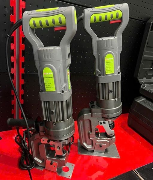 Máy đột thuỷ lực cầm tay Lucian 22mm, Máy dập lỗ thuỷ lực phi 22, Máy cắt lỗ cầm tay, Máy đột dập thuỷ lực D22