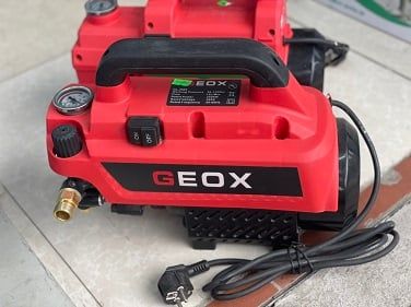 Máy rửa xe Geox RS9 Có chỉnh áp, Máy rửa xe mini, máy xịt rửa sân