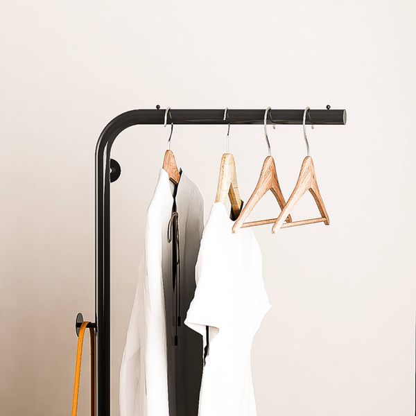 Cây treo quần áo uốn khung đen đế gỗ trắng hiện đại - GM91