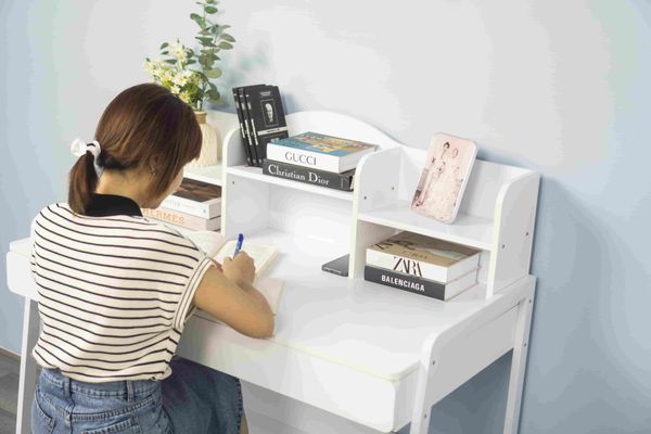 Bàn Học Sinh Có Ngăn Tủ Để Sách Thông Minh Tiện Lợi Cho Học Tập - GM144