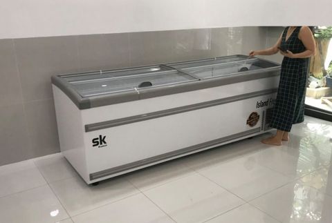 Tủ Đông Siêu Thị Sumikura SKIF-250.SX Mặt Kính Phẳng 1150L