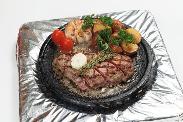  Bò Hokubee đá nóng 300g 