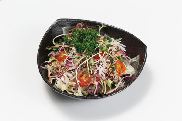  Salad dầu dấm kiểu Âu 