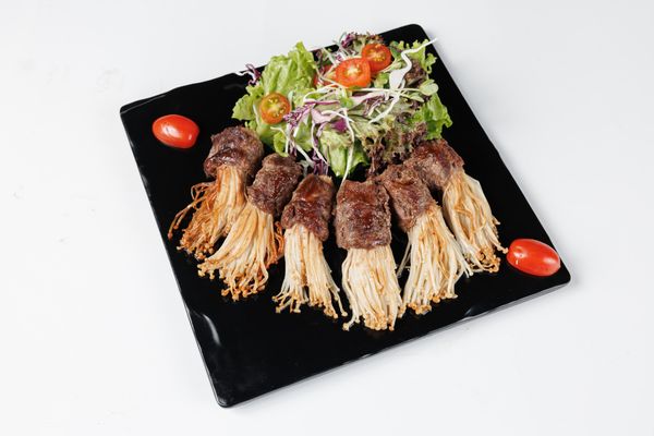  Bò Mỹ cuộn nấm kim châm 