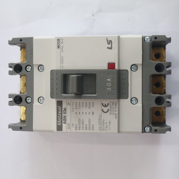  Molded Case Circuit Breakers 