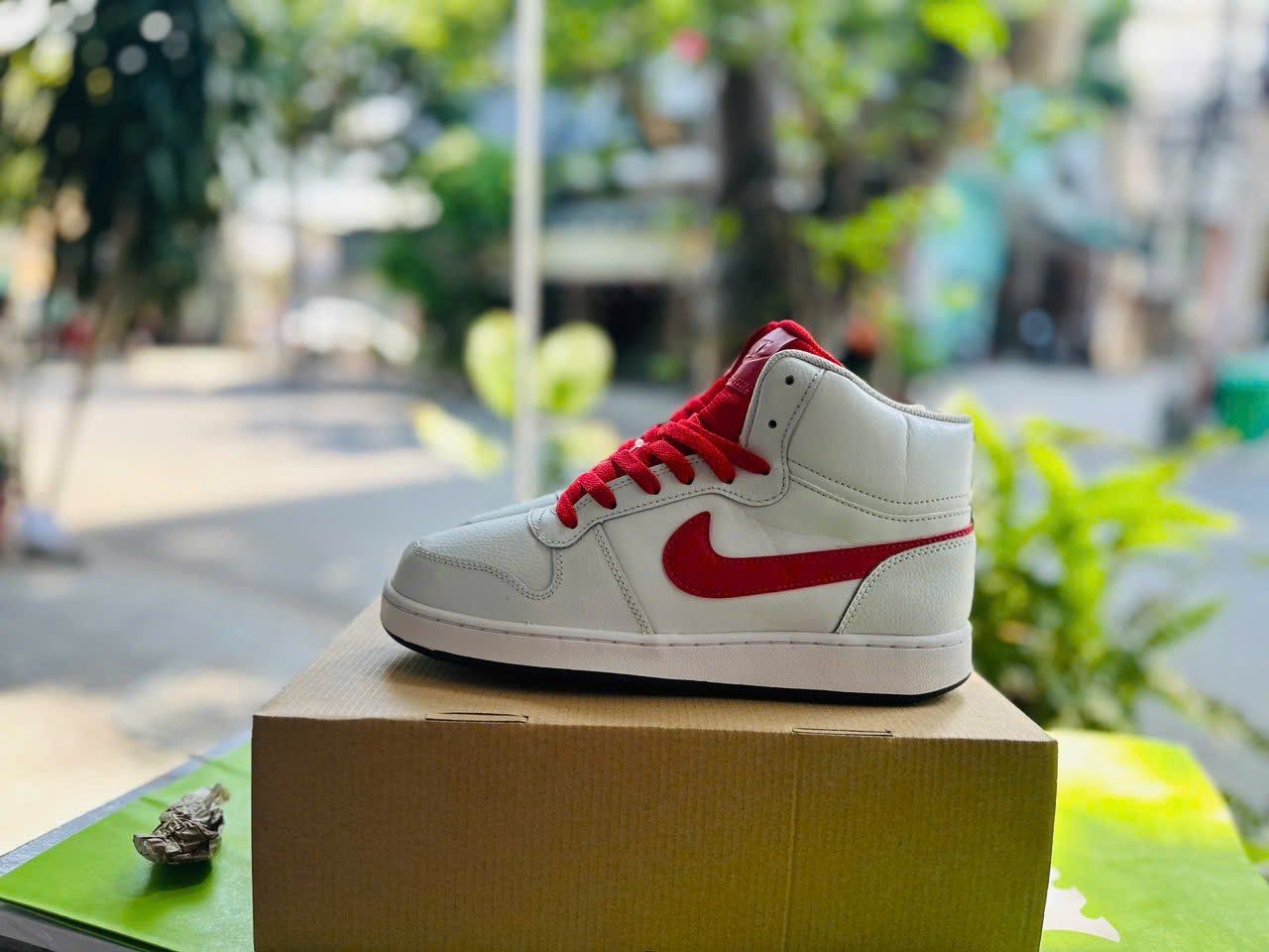 Nike Ebernon Mid White/Red – Gekko 2hand Sneaker Store
