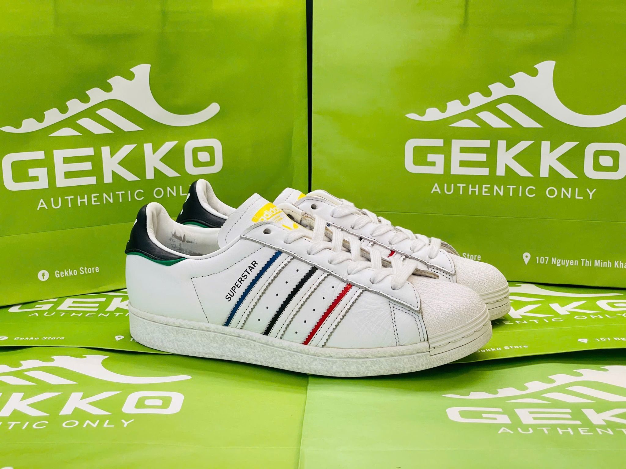 adidas gazelle silver green womens Buy Adidas Gazelle Olympics Red Sneakers