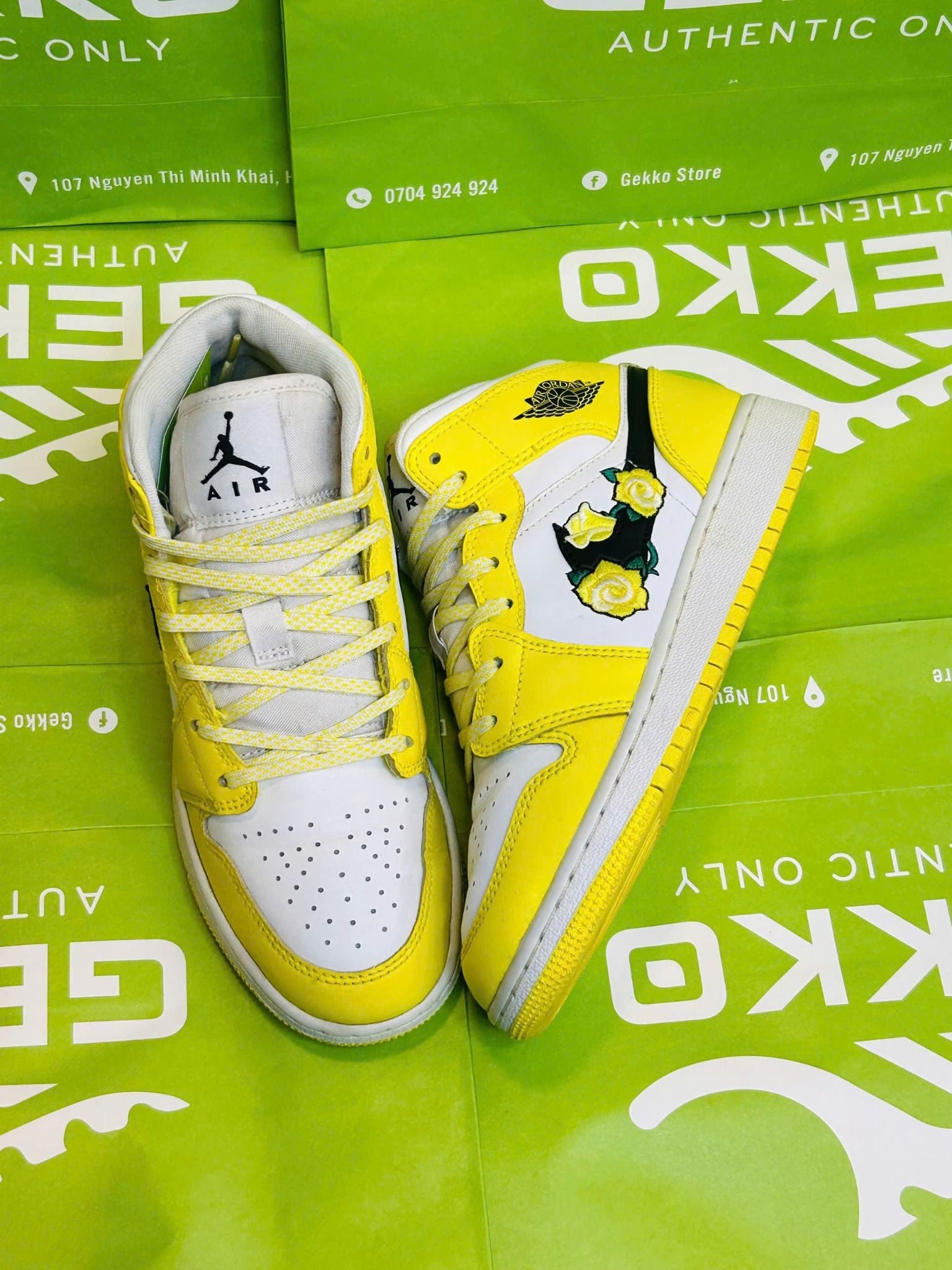 air jordan 1 mid yellow floral