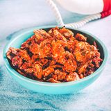  Tôm sấy lá chanh ăn liền Yumsea, hũ, 100g, mẫu tobita L'angfarm 