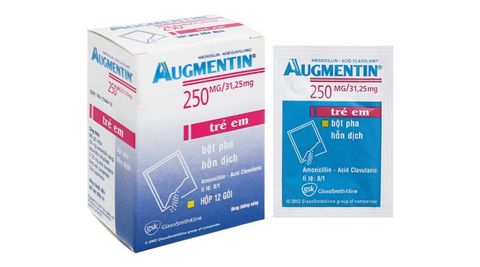  Bột pha hỗn dịch Augmentin 250mg/31.25mg điều trị nhiễm khuẩn cho trẻ em (Hộp 12 gói). 