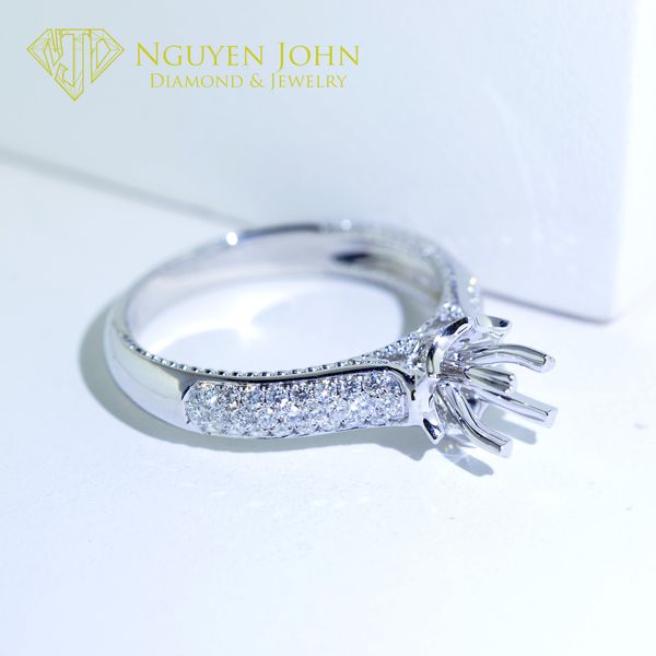  FEMALE DIAMOND RING 5011 4.4MM (NHẪN NỮ KIM CƯƠNG 5011 Ổ CHỦ 4.4LI) 