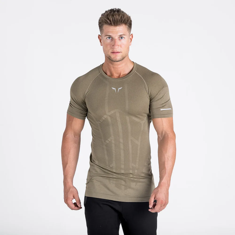  SEAMLESS SPYDER TEE - OLIVE 