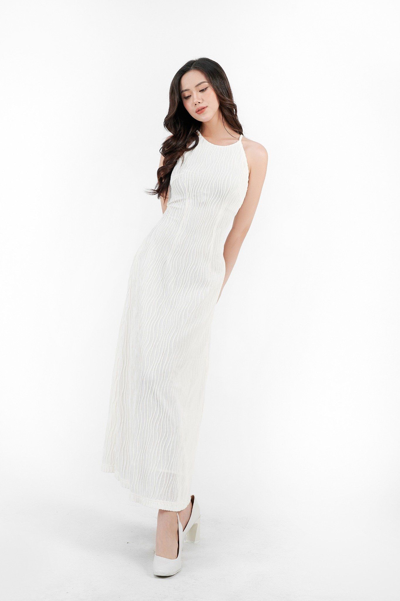 V029 Váy yếm buộc cổ trắng 3 tầng hở vai Đầm nữ xòe lụa hè thu tiểu thư nữ  tính công chúa | Shopee Việt Nam