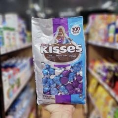 Chocolate sữa Hershey’s Kisses 3 Màu
