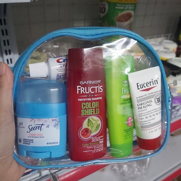 Set Du Lịch 8 Món Tiện Lợi Mỹ