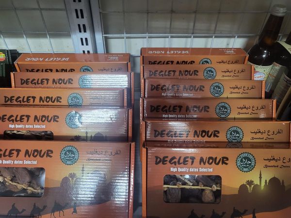 Chà Là Nguyên Cành Deglet Nour Israel 500g