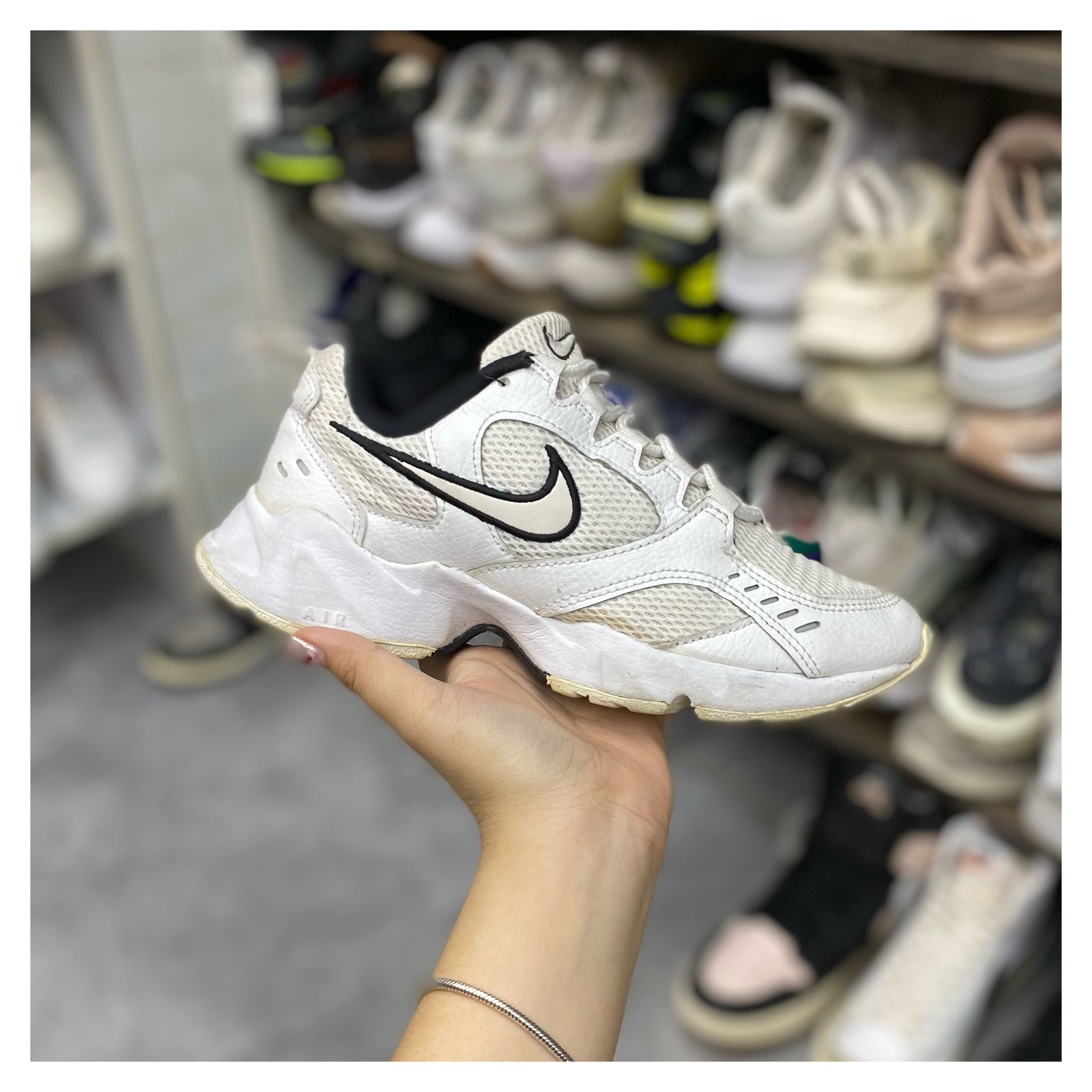 G2h Nike Air Heights White Black Giày bám bụi